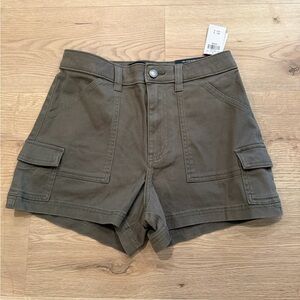 Hollister Khaki Women's Cargo Shorts